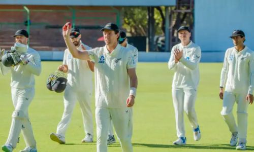 ಕ್ರೂರ ಬ್ಯಾಟಿಂಗ್ ಕಾಂವೇ ನಿಕಲ್ಸ್ ರವೀಂದ್ರ ಶತಕ ನ್ಯೂಜಿಲ್ಯಾಂಡ್ ಪ್ರಾಬಲ್ಯ