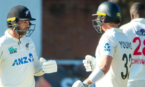 ಕ್ರೂರ ಬ್ಯಾಟಿಂಗ್ ಕಾಂವೇ ನಿಕಲ್ಸ್ ರವೀಂದ್ರ ಶತಕ ನ್ಯೂಜಿಲ್ಯಾಂಡ್ ಪ್ರಾಬಲ್ಯ